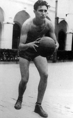 Fidel Castro playing basketball